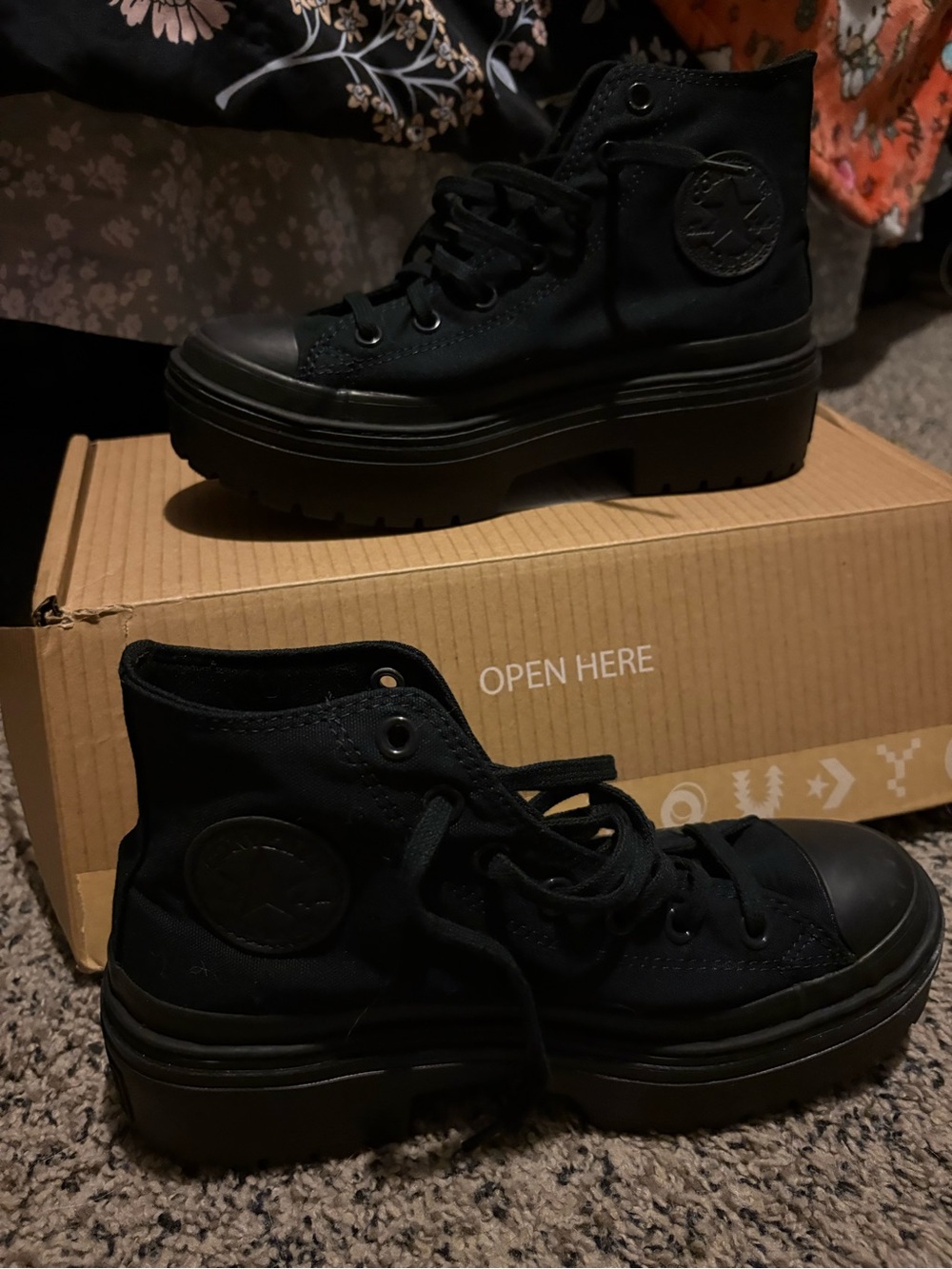 Converse Platform Lug-Sole High-Top Sneaker - Black - Picture 3 of 7